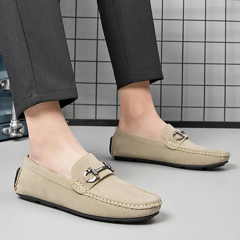 Men's casual round-toe leather shoes in black, brown, and beige colour options