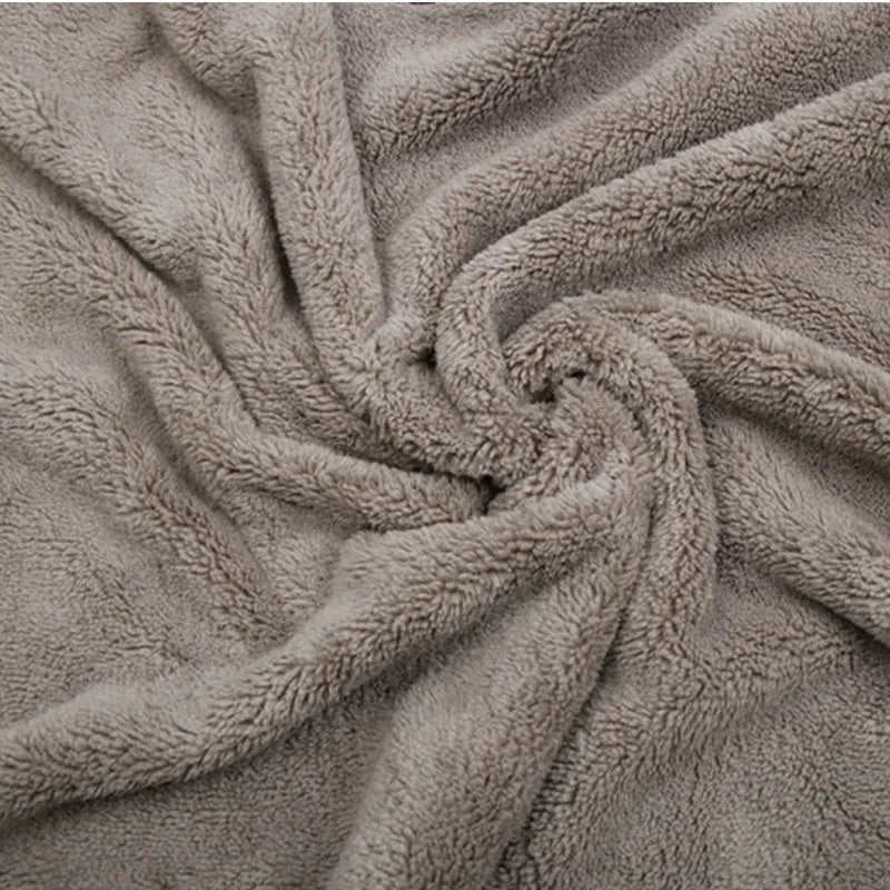 75x35cm microfiber car wash towel with larger 100x40cm size option for vehicle cleaning