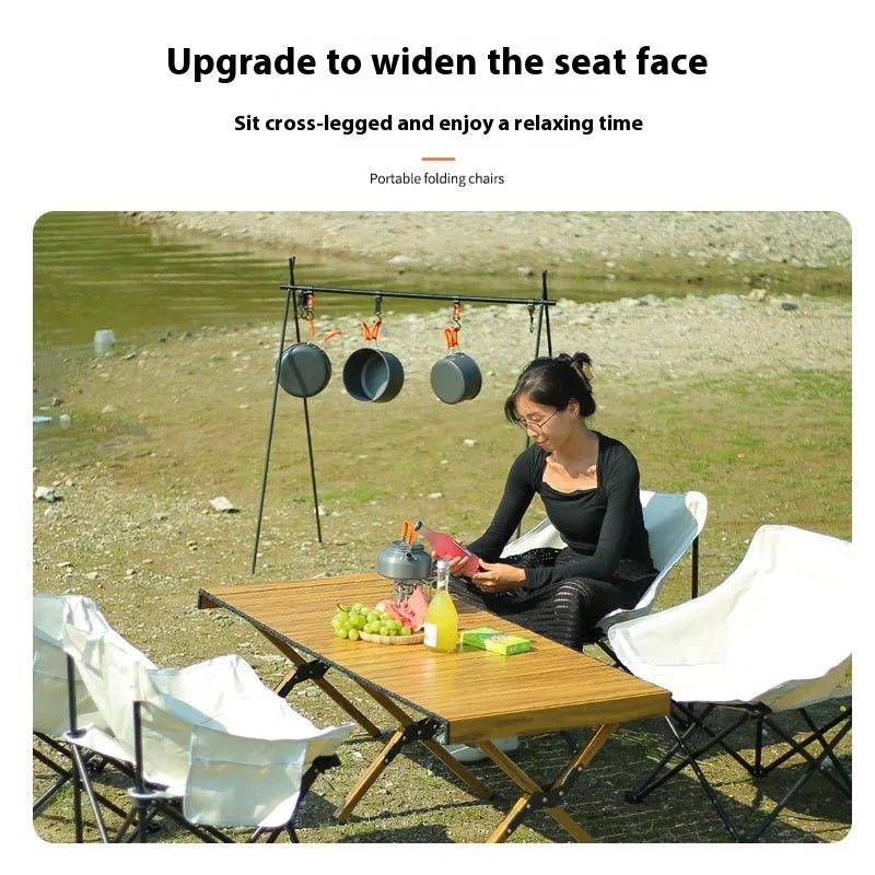 Folded and unfolded views of a portable outdoor recliner chair with steel frame and Oxford cloth seat