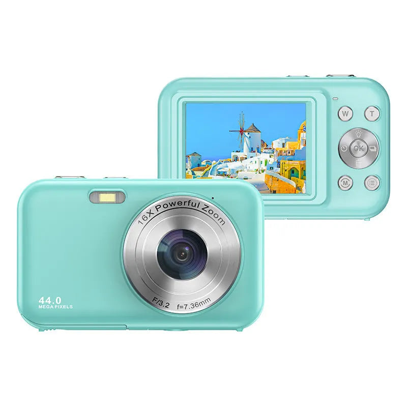Children's digital camera with 2.4-inch screen in black, green, pink or purple colours