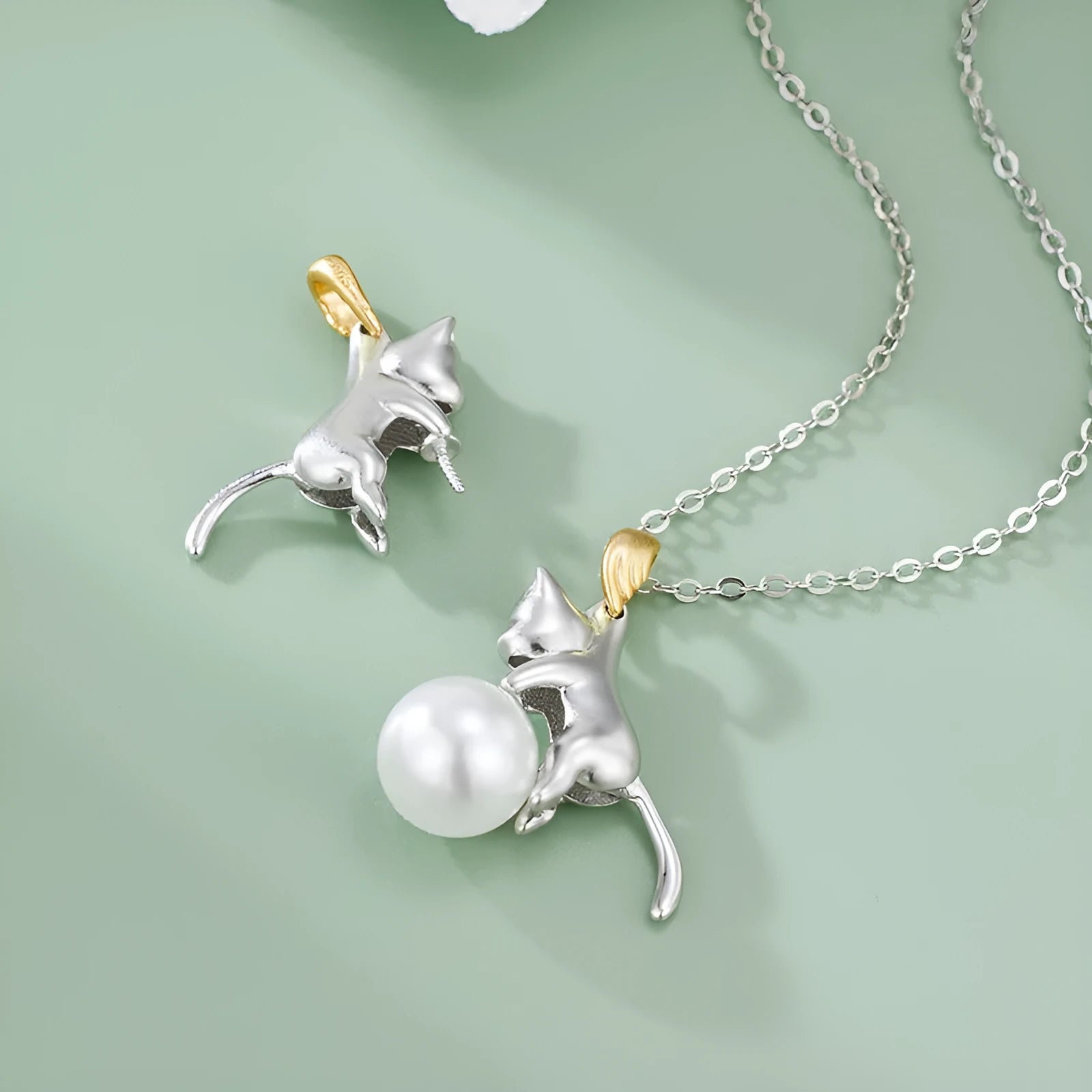 925 sterling silver clavicle chain necklace with a cat charm pendant