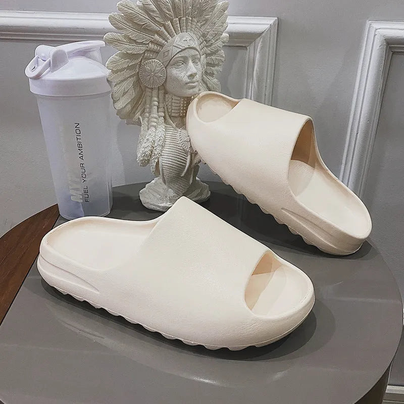 Women's thick-sole beach slipper in a choice of colours, showing EVA injection-moulded construction.