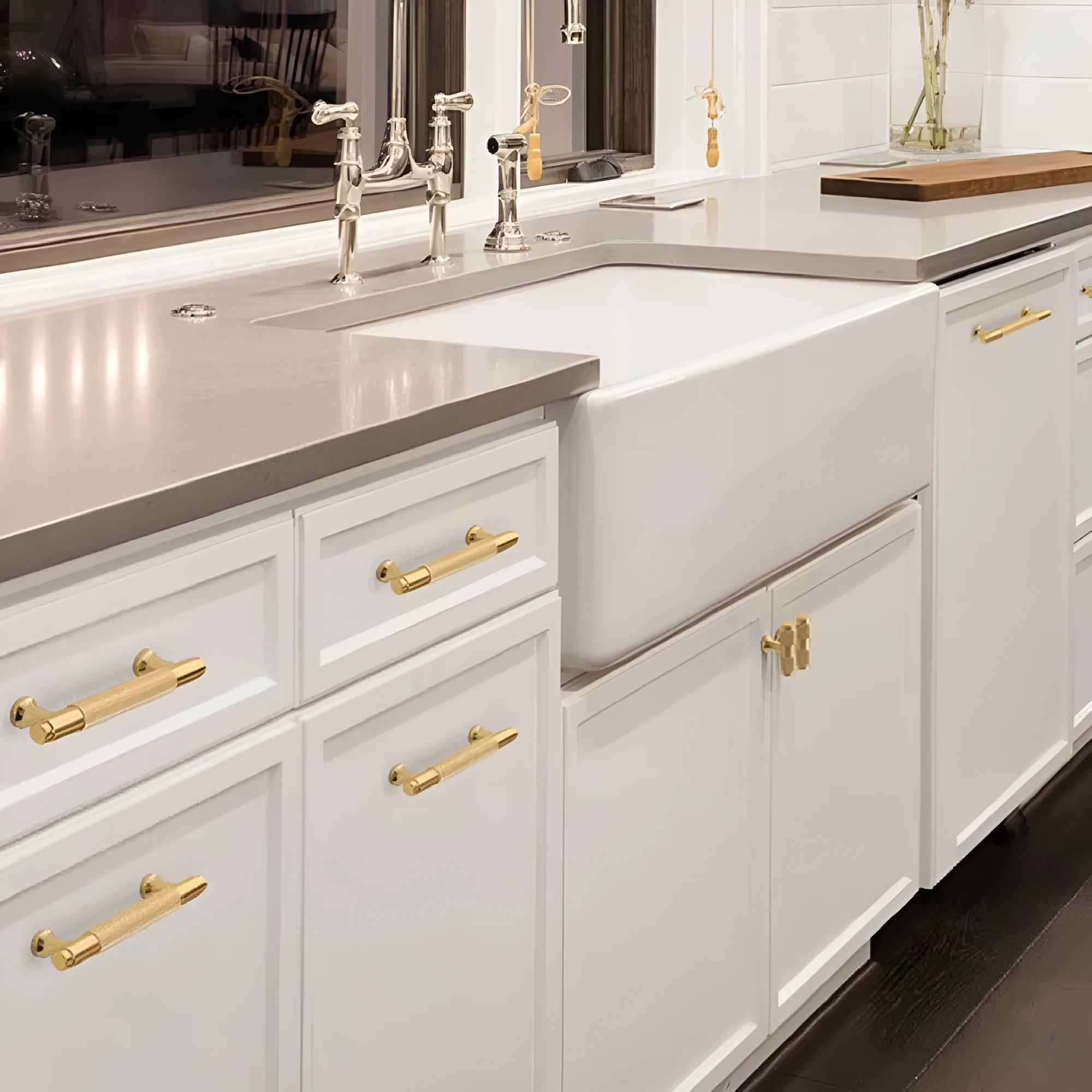Brushed brass European style cabinet handle with aluminium alloy construction