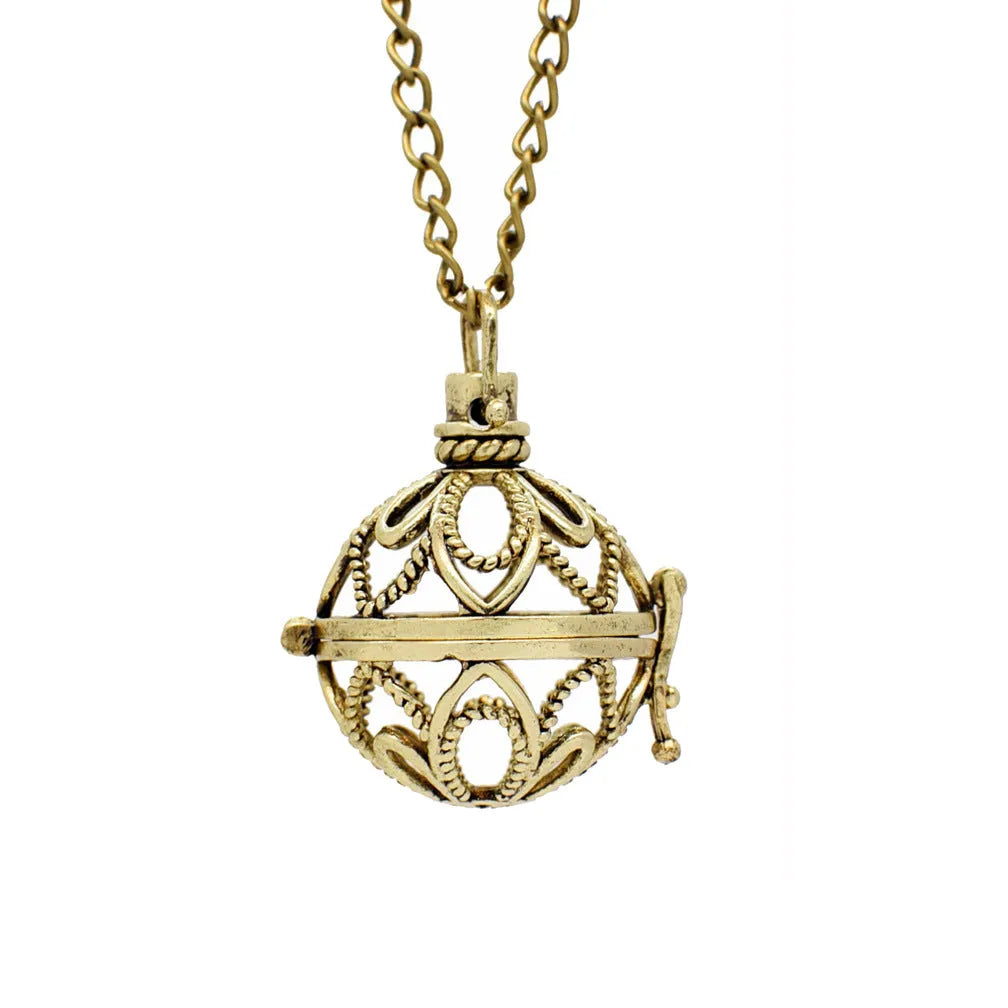 Retro hollowed-out sachet ball pendant necklace in ancient bronze alloy with 70cm chain and heart shape