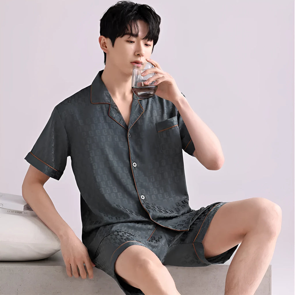 Men's artificial silk pyjamas set with cardigan top and shorts in satin jacquard pattern