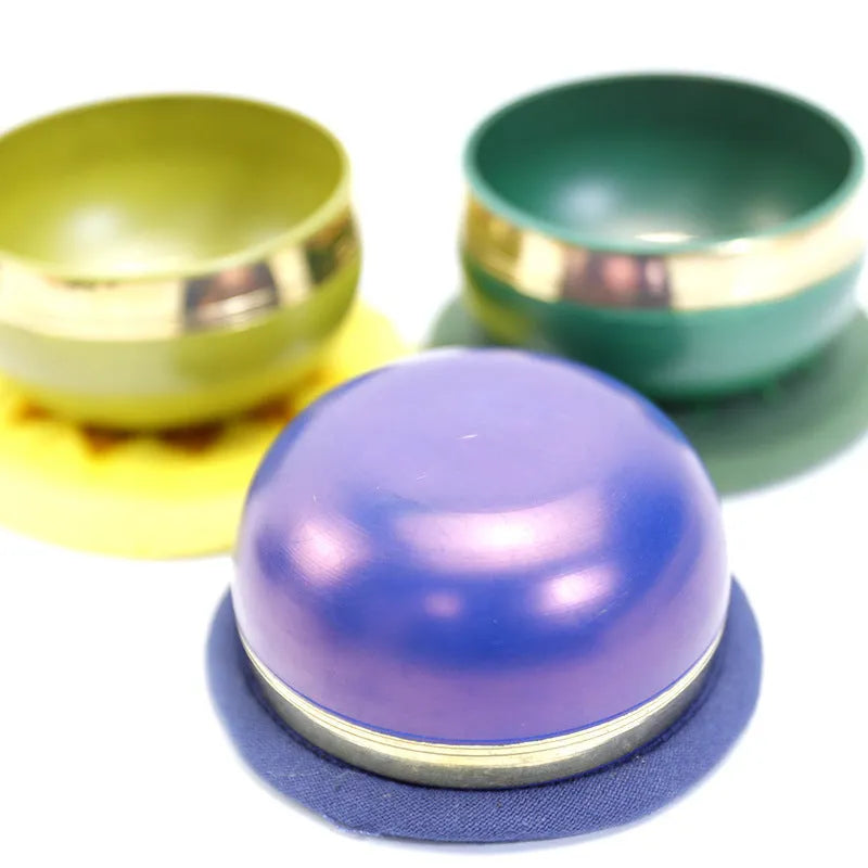 Handmade 7.8cm diameter alloy Himalaya bowl in seven colours for meditation and percussion