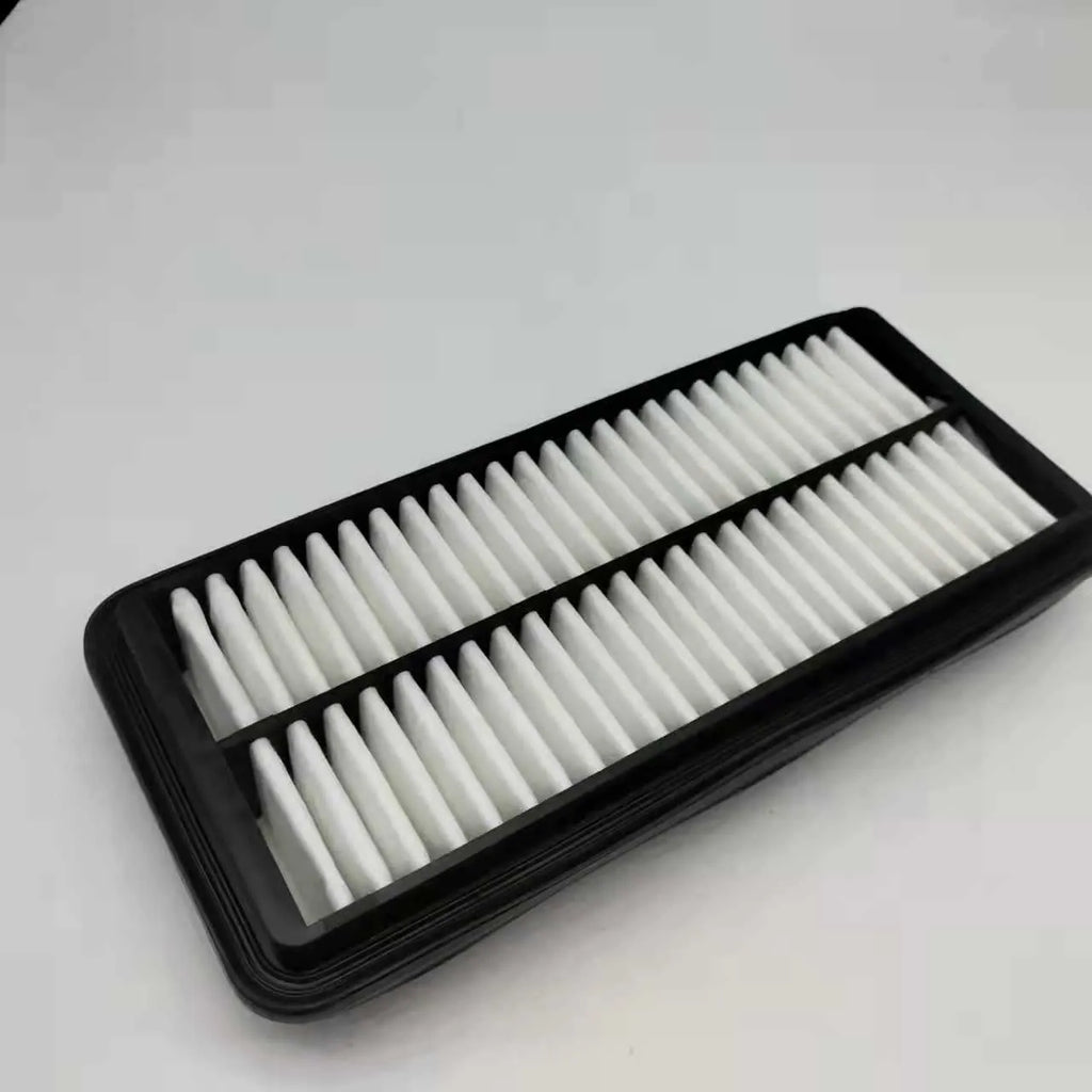 Black car air filter with 256mm x 113mm x 40mm dimensions for modern vehicle replacement
