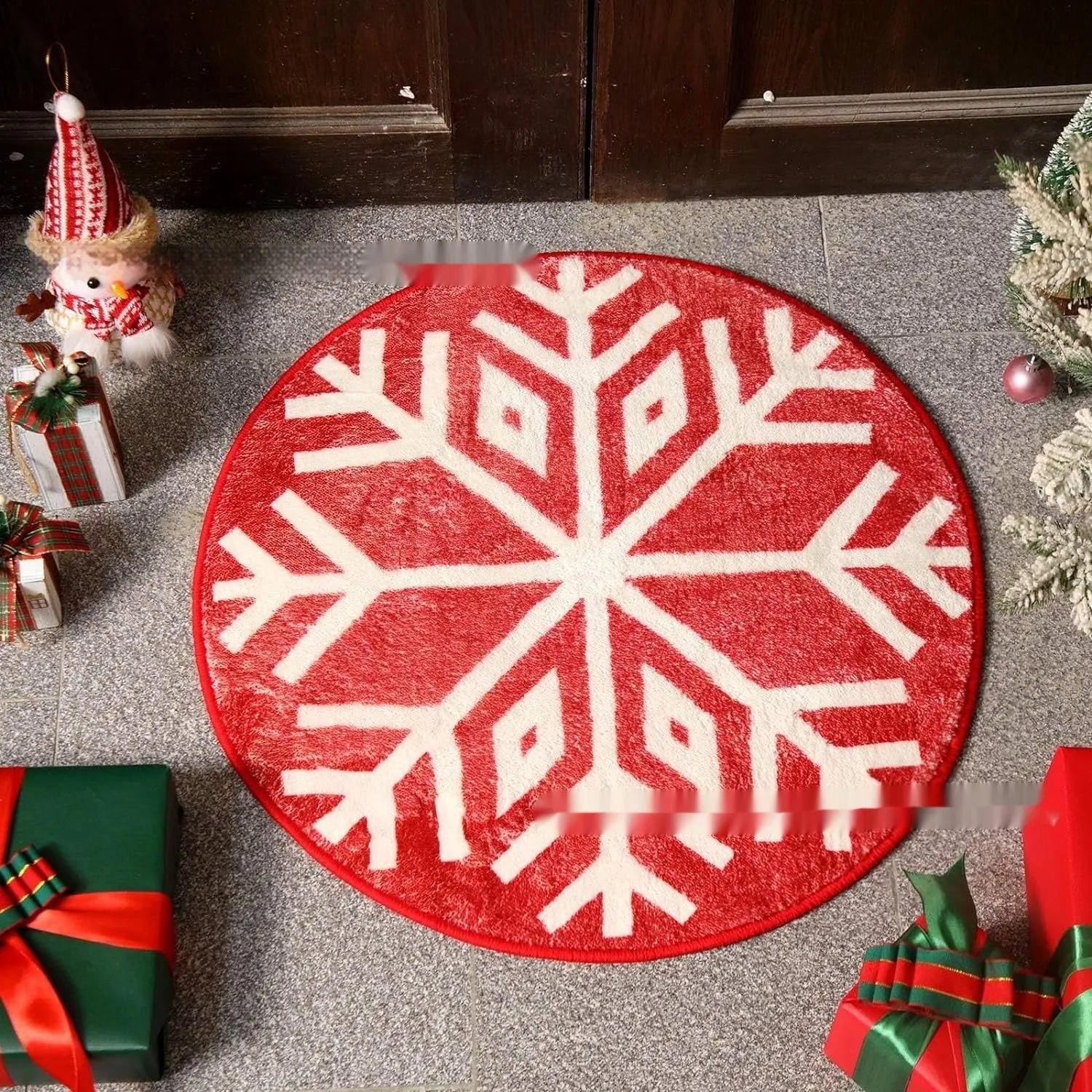 Christmas printed polyester carpet in square format with festive blanket design