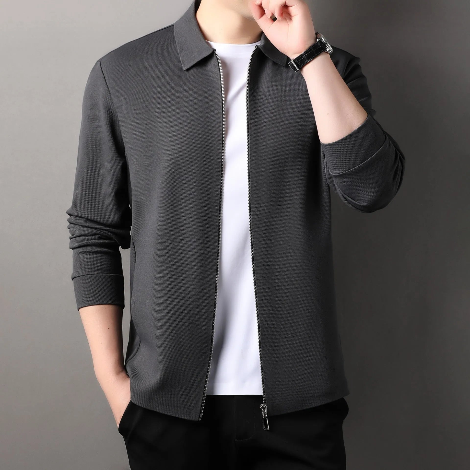 Men's polyester jacket in black, dark grey or apricot with long sleeves and straight hem.