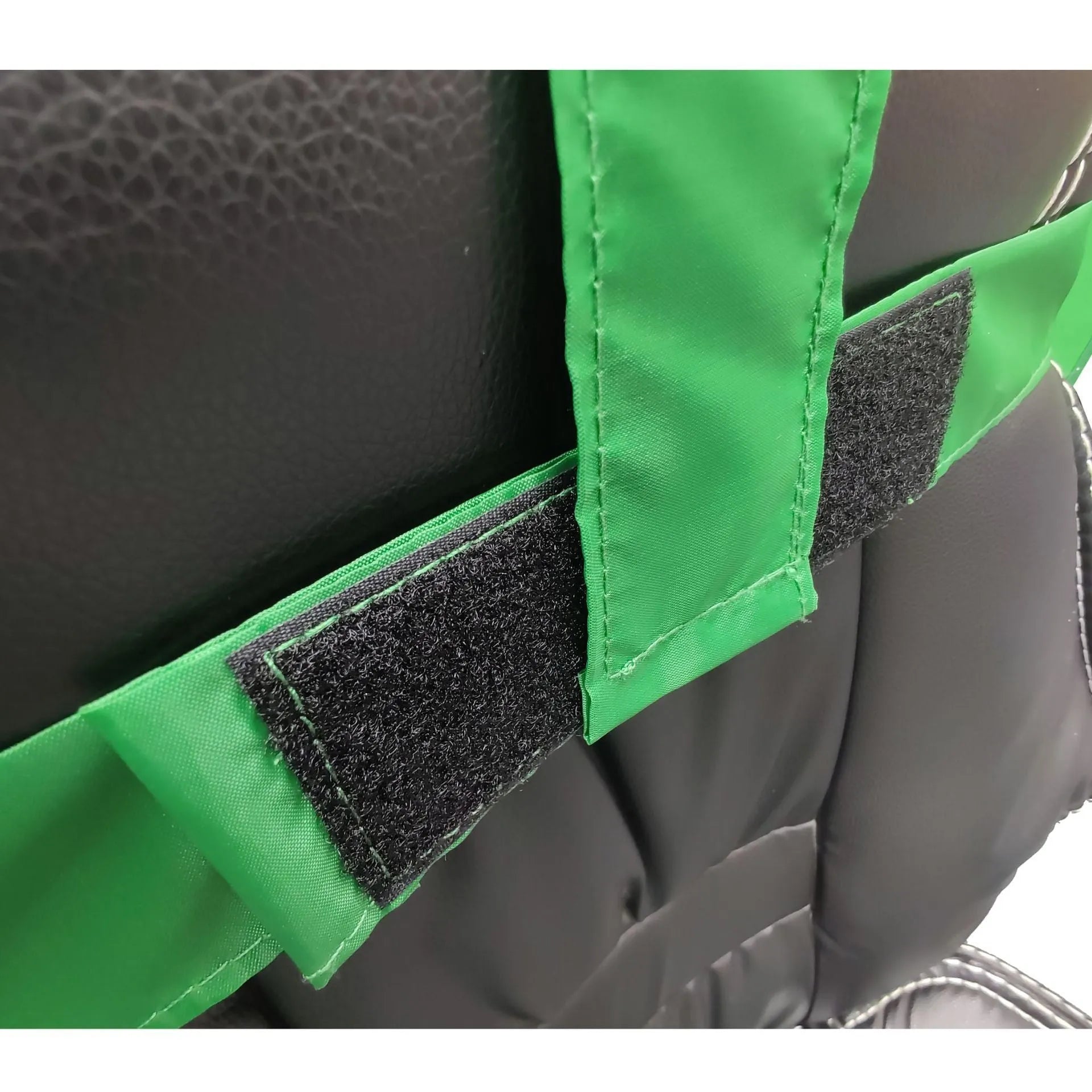 Foldable reflector for chair photography in green nylon with steel spring frame, 150x200cm
