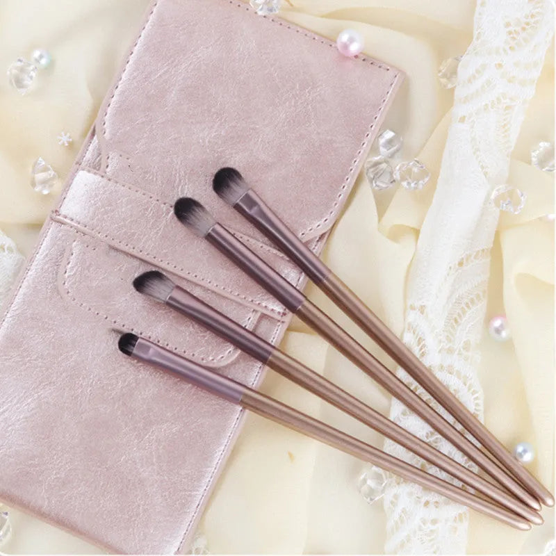 Girly heart pink 5-piece makeup brush set with eyeshadow brush and free storage bag
