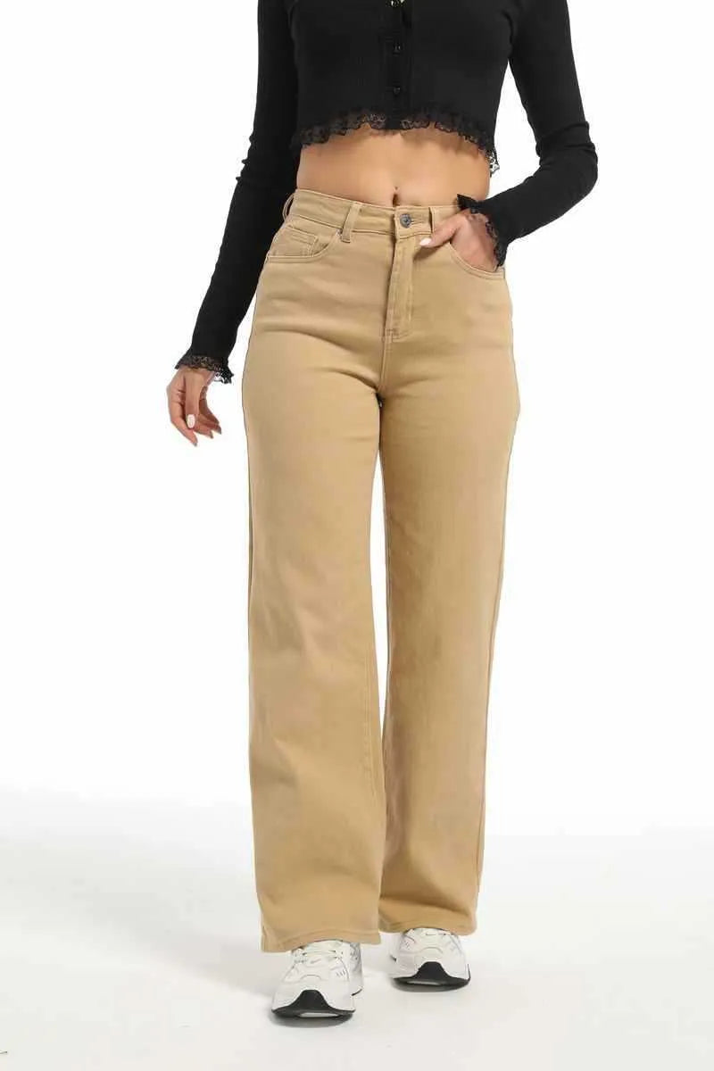 Women's high-waisted wide leg straight jeans in apricot and khaki colours on a model.