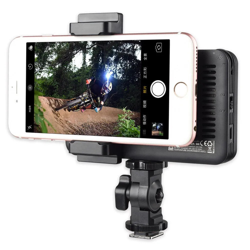 Shenniu M150 ultra-thin LED video light for mobile phones with 150 LED beads and 5600K colour temperature