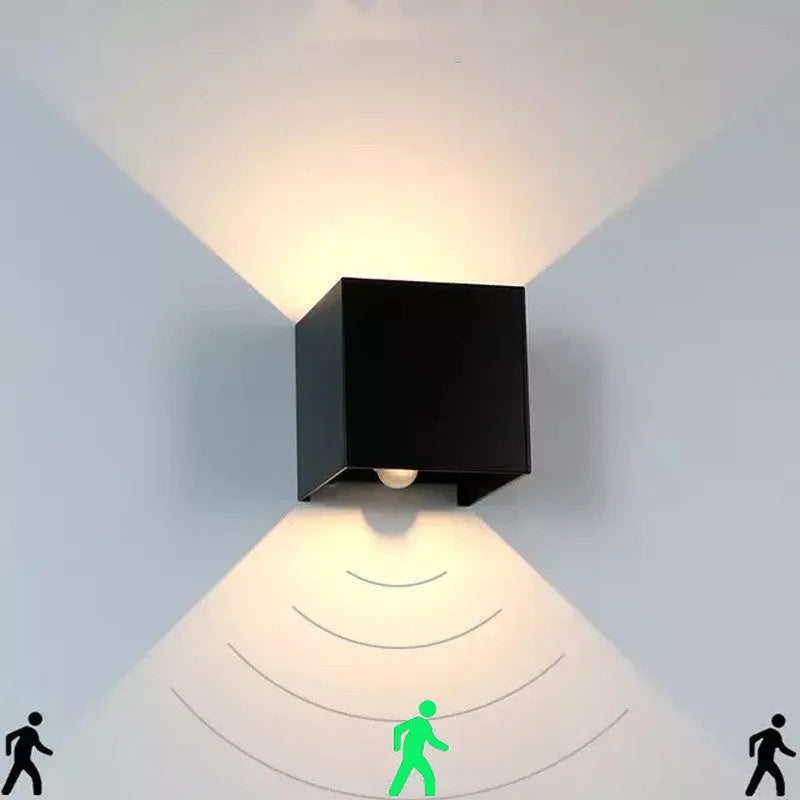 Square aluminium wall lamp with adjustable colour temperature for corridor and garden lighting
