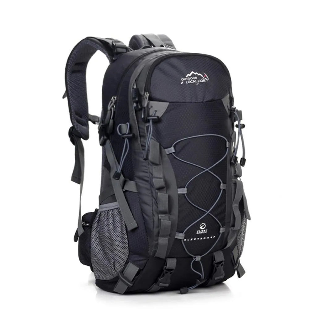 Green polyester leisure sports backpack with 32x50cm dimensions for outdoor activities