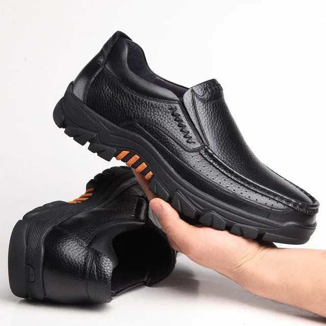 Business casual slip-on shoes in cowhide leather with rubber sole available in black and brown colours