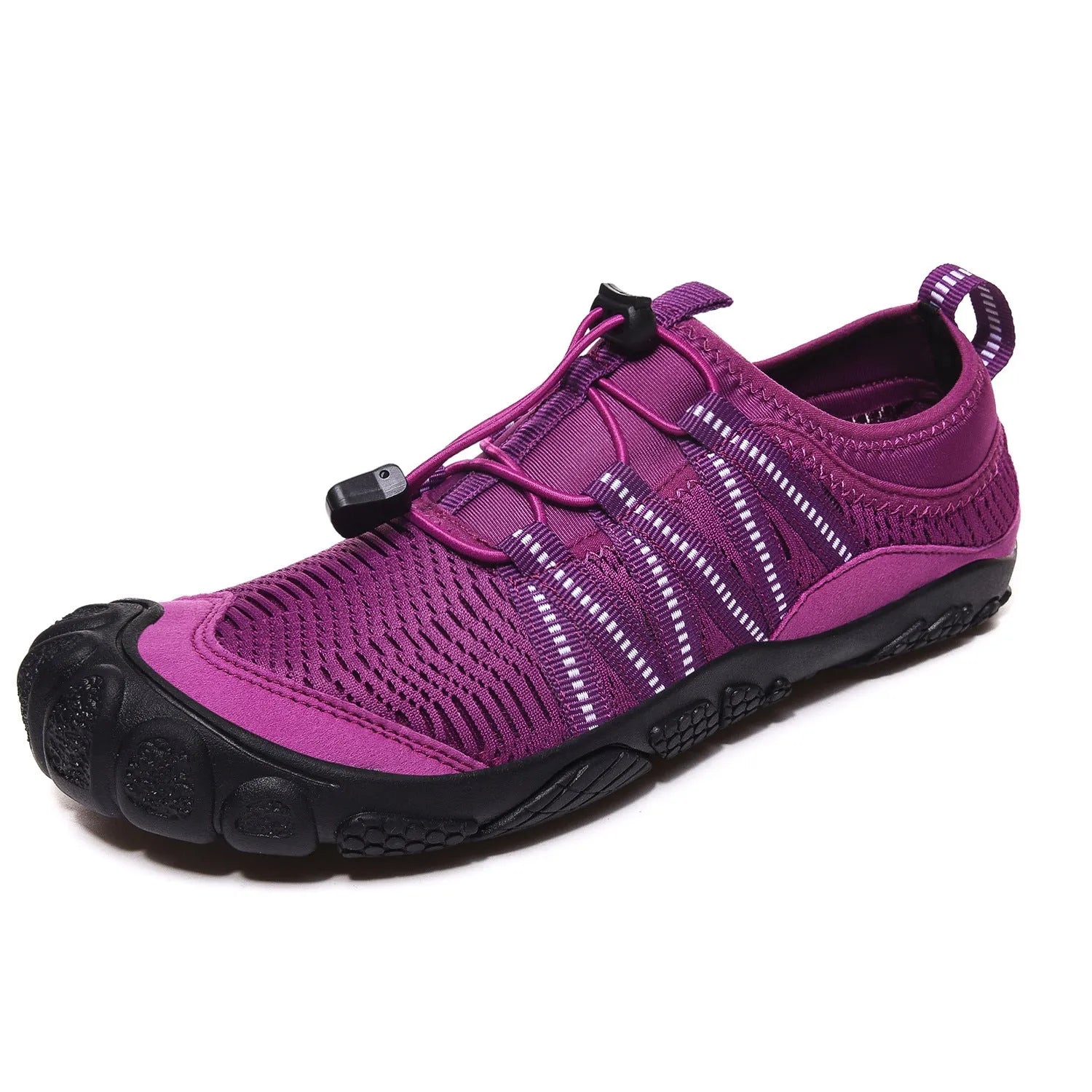 Elastic band outdoor water shoes in black with mesh upper and rubber sole