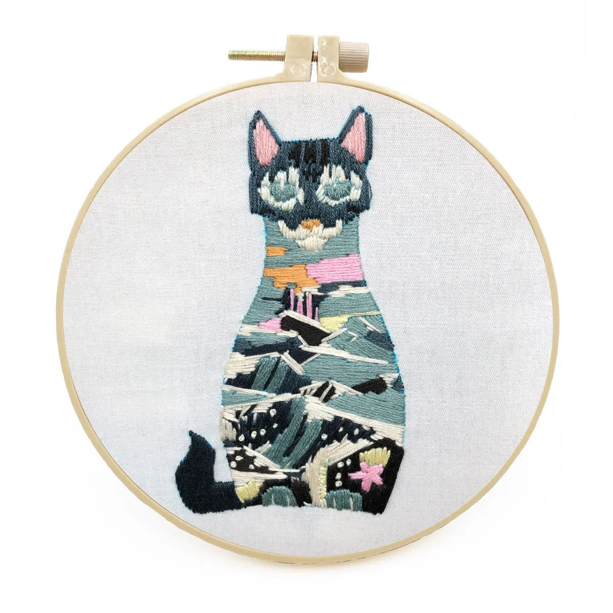 DIY three-dimensional European cross stitch embroidery kit featuring cat designs on cotton fabric with embroidery hoop