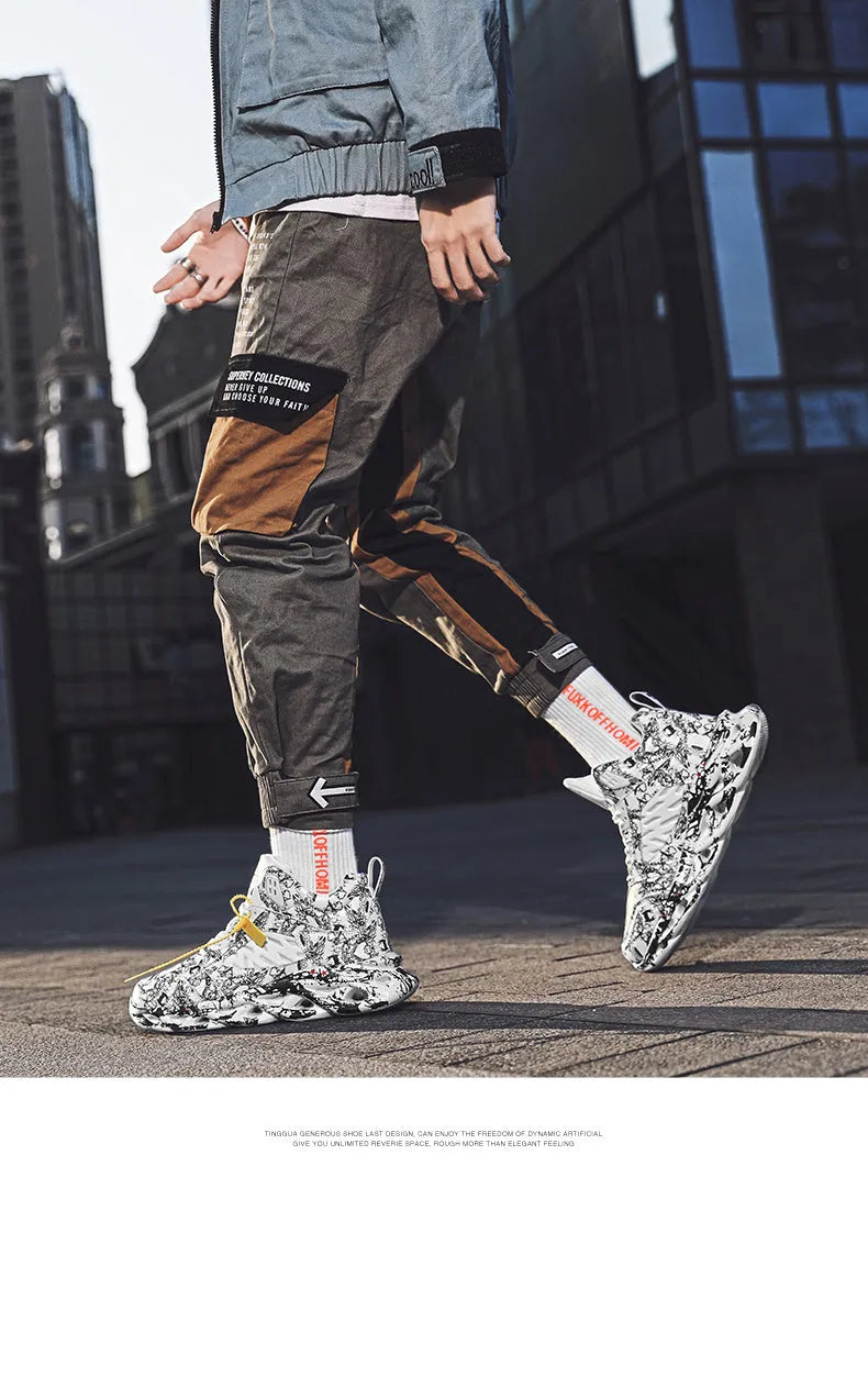 Men's camouflage pattern high-top basketball shoes in four colours with a rubber sole.