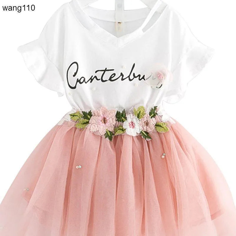 Summer girls two-piece T-shirt and hole pants clothing set in green for middle school children