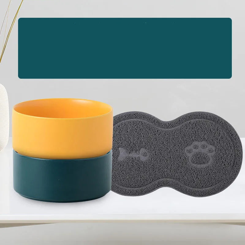 Ceramic pet food bowl with bamboo base for cats and dogs, random colour, 13cm diameter