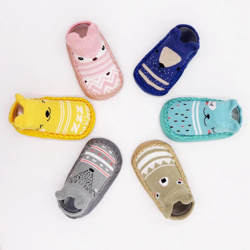 Children's cartoon jacquard non-slip combed cotton floor shoes in multiple colours for baby and toddler indoor use