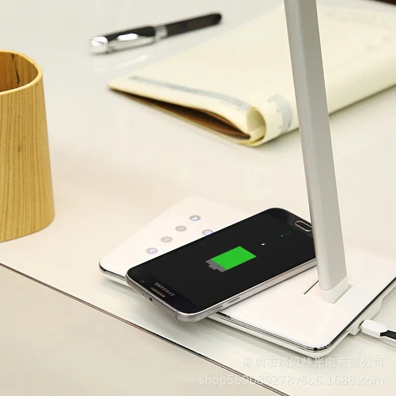 Wireless charging desk lamp in black or white with LED lighting and touch control