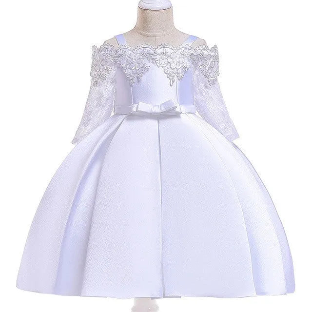 Girls' lace-trimmed dress in simple style with polyester construction available in multiple colours