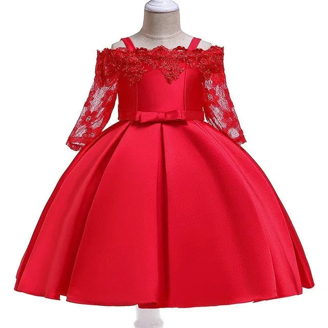 Girls' lace-trimmed dress in simple style with polyester construction available in multiple colours