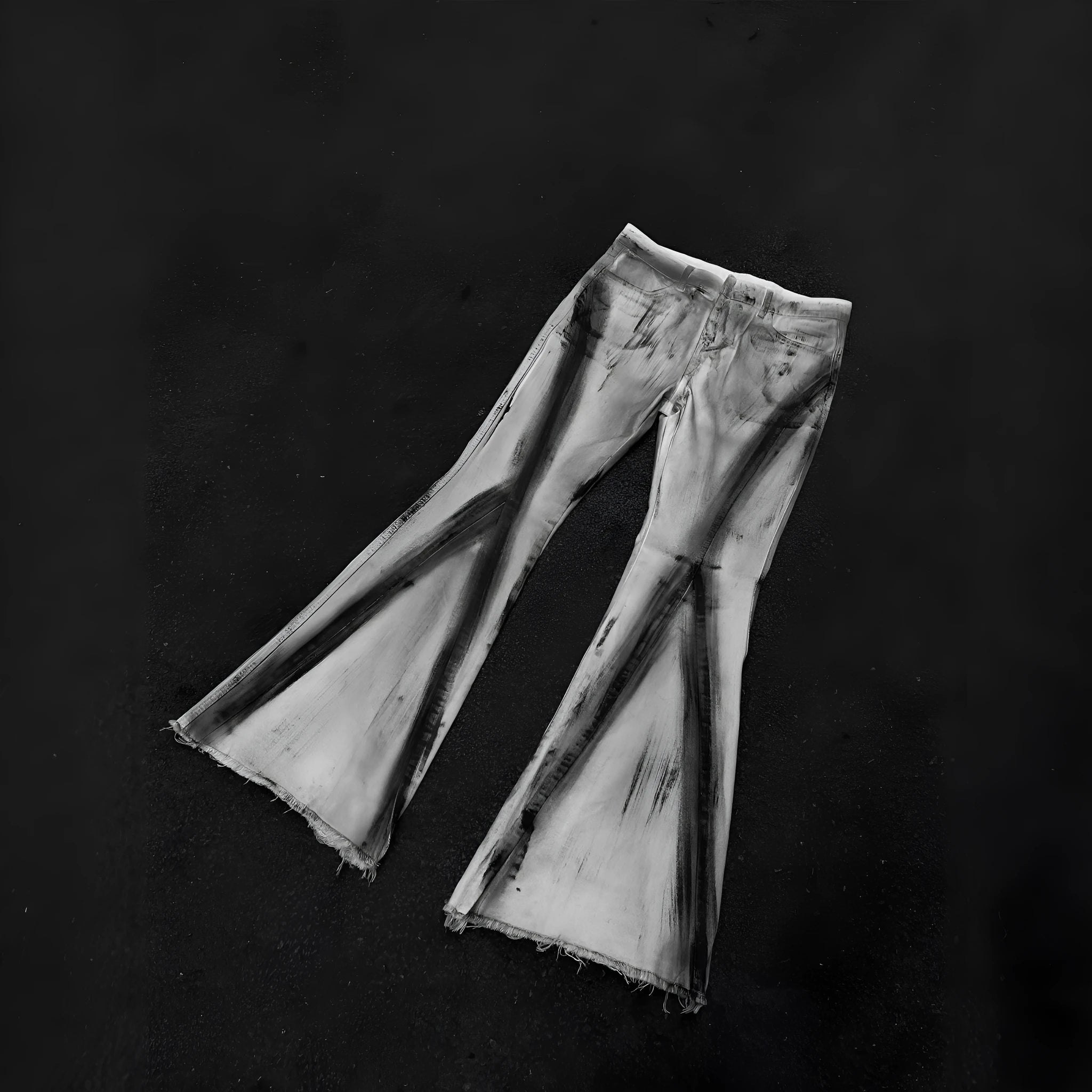 White retro heavy selvedge jeans with a black ribbon gradient wash and zip fly.