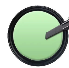 Adjustable multi-diameter grayscale ND camera filter for lens threads from 37mm to 95mm.