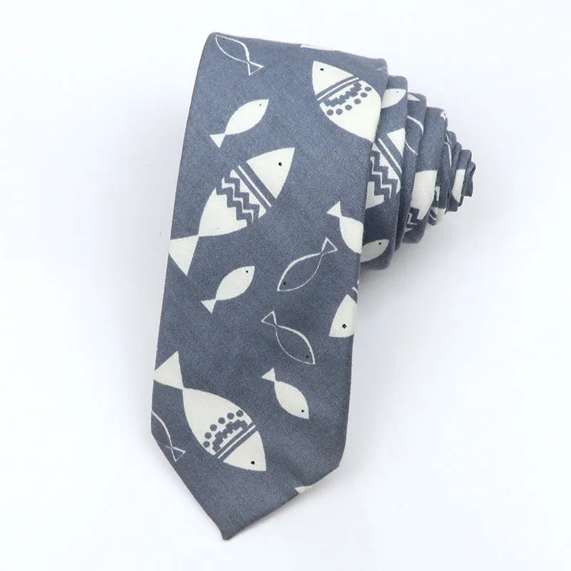 Narrow Korean-style cotton bow tie with a printed cartoon pattern.