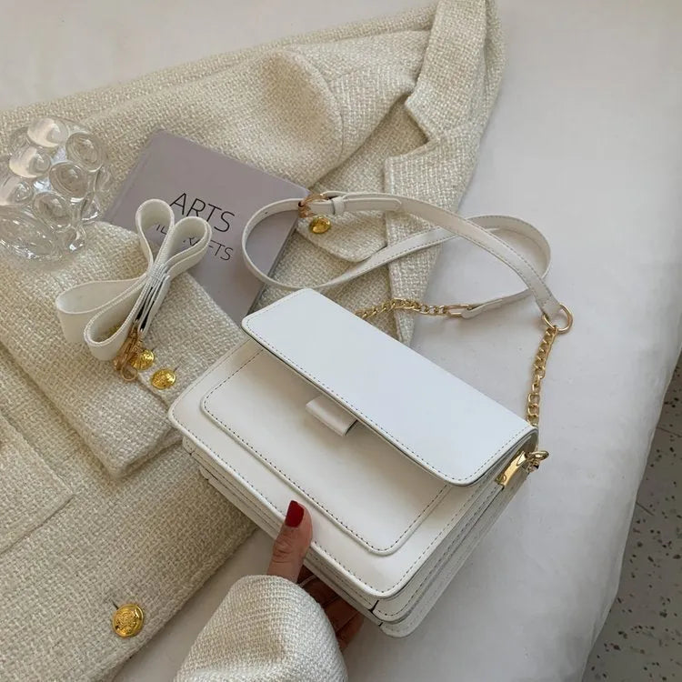 Small PU chain messenger bag in horizontal square shape with double shoulder strap, 14.5x19.5x8cm