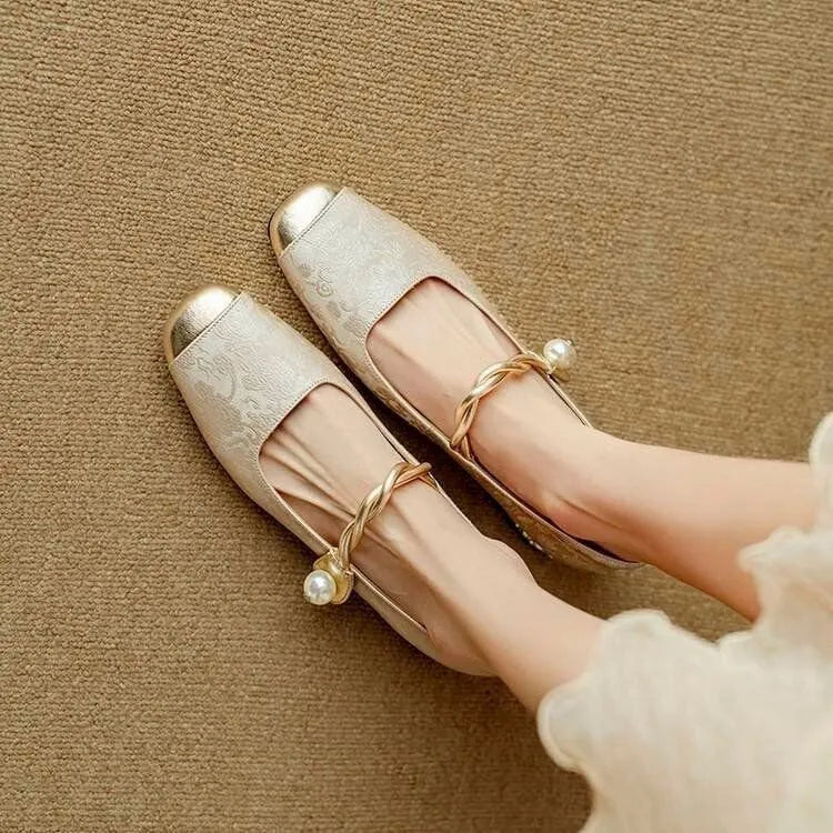 Women's retro French low-cut shoes with sequins, Velcro fastening, and low platform heel in beige, black, and green