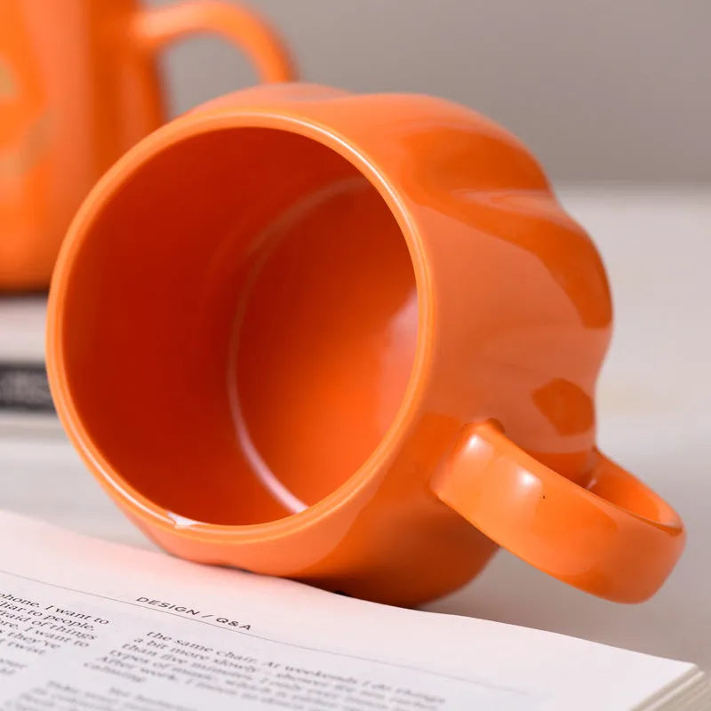Creative Halloween Christmas office ceramic mug, bone china, 400ml, cartoon design, black expression or golden expression