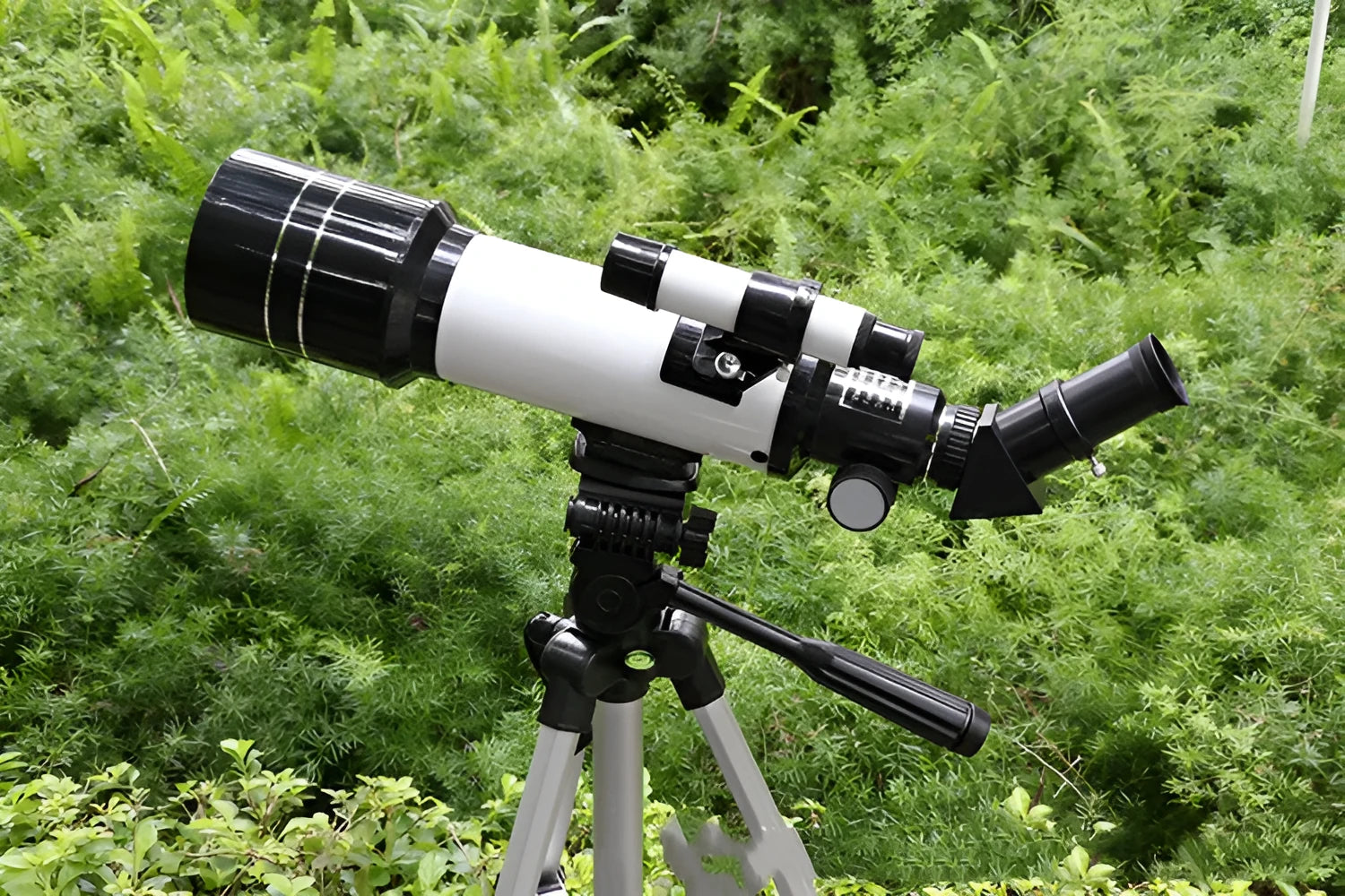 Children's dark blue astronomical telescope with 16X-66X magnification on tripod with accessory case