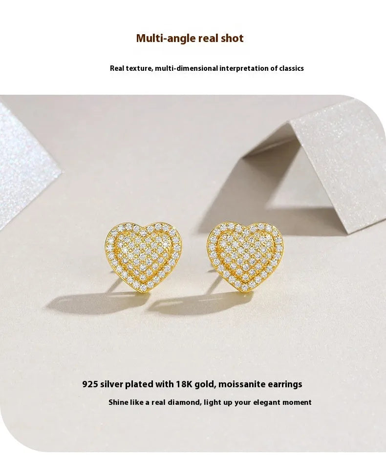 Golden heart-shaped moissanite stud earrings in S925 silver with simple fashion design