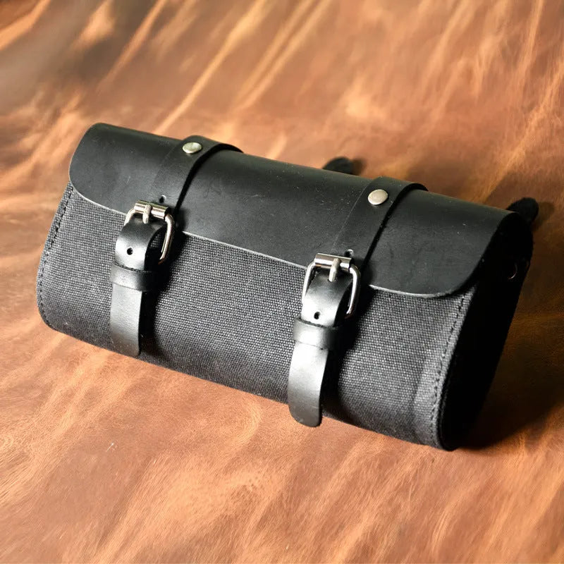 Camel Bag Knight cotton messenger bag in retro style with organiser pockets, shown in army green.