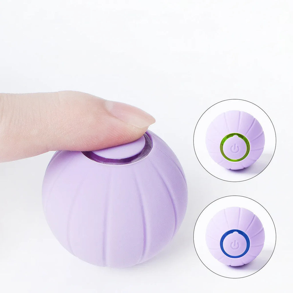 Orange smart bouncing silicone ball toy for cats 4.2cm diameter with USB rechargeable port