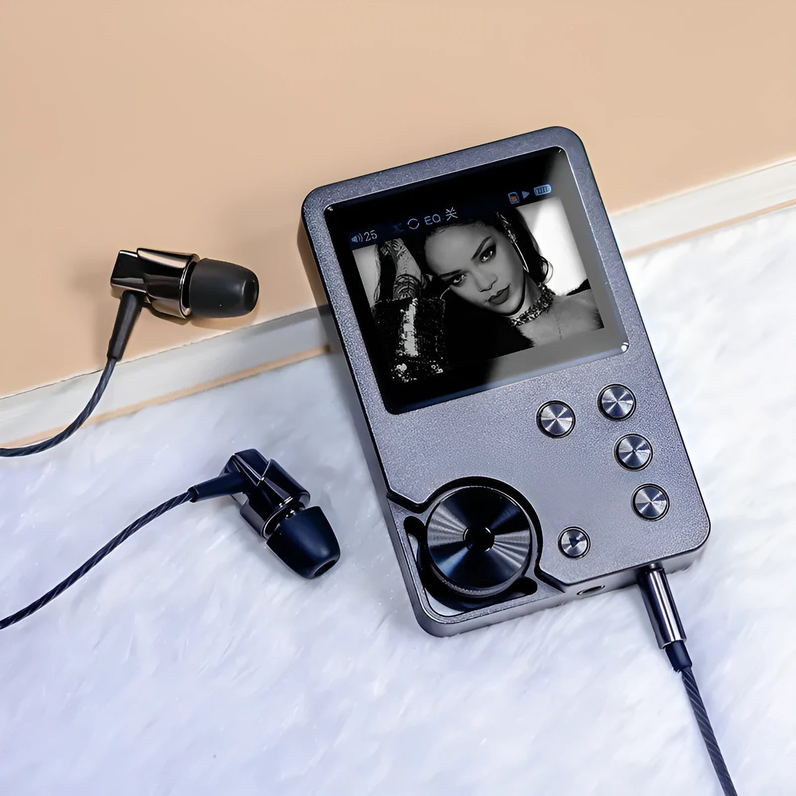 Master HIFI DSD256 lossless music player Silver Grey with push-button controls and 2-inch screen