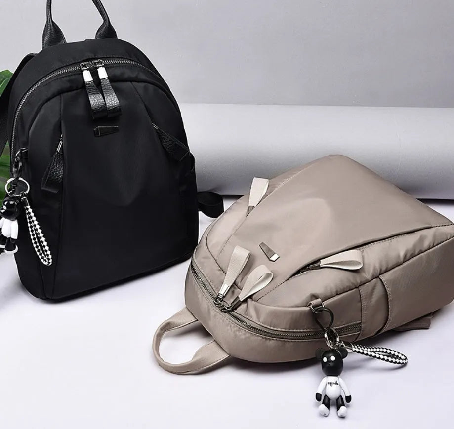 Medium Oxford cloth rucksack with double straps and internal phone compartment