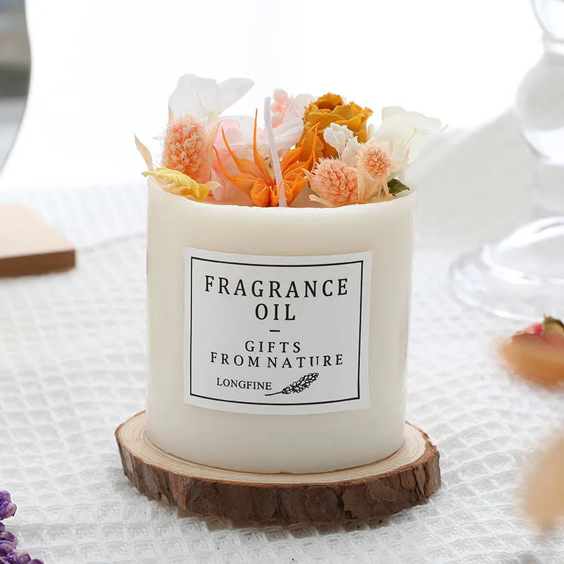 Dried flower decor aromatic candle in choice of scents, 330g, with optional gift box and wooden base.
