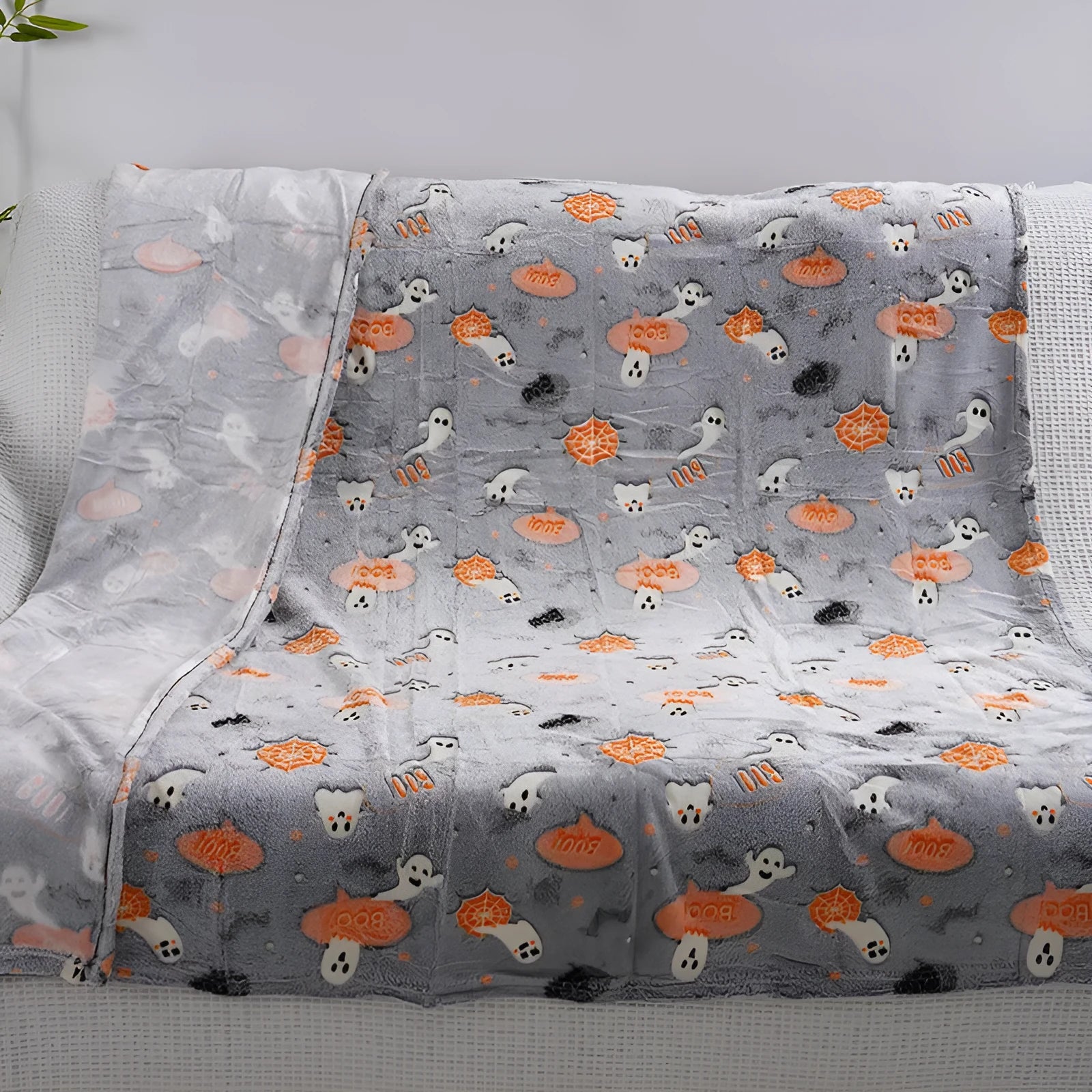 Colourful cartoon pattern flannel blanket for children, shown in two size options.