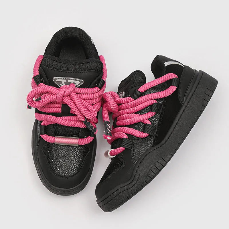 Unisex low-top lace-up casual shoes with thick rubber sole in denim blue colour.