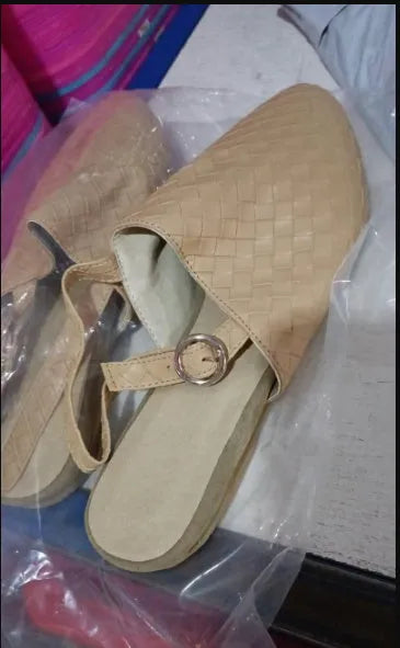 Adult pointed toe buckle sandals in blue with a flat rubber sole and Baotou design.