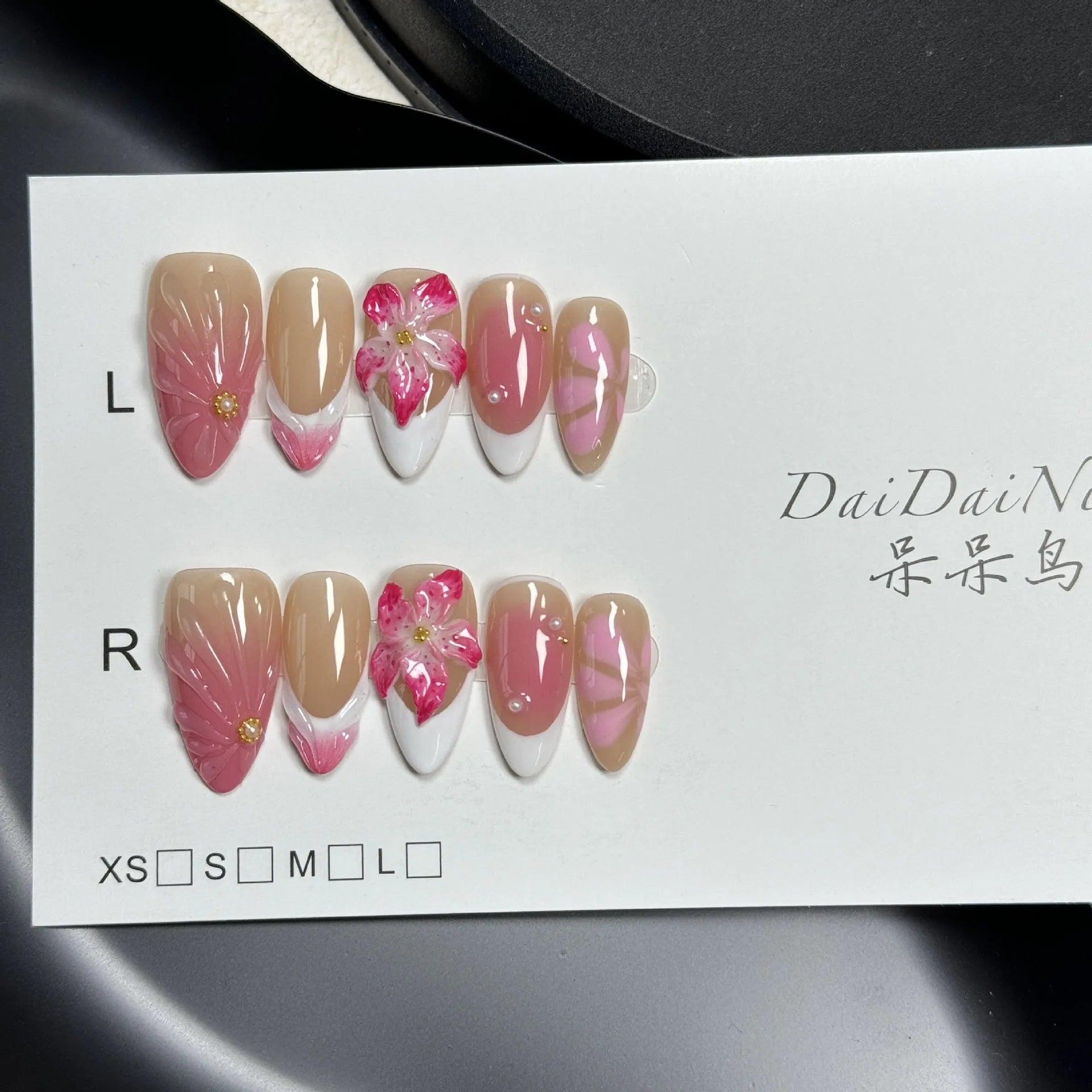 French style decorative artificial nails with three-dimensional lily ice flower manicure design in plastic construction