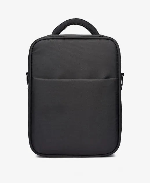 Black Oxford fabric men's shoulder messenger bag showing its 24x11x31cm size.
