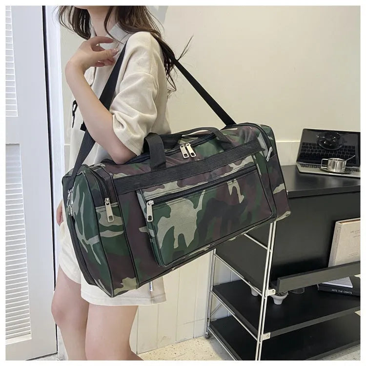 Camouflage waterproof fabric luggage bag with under 20L capacity and striped polyester lining