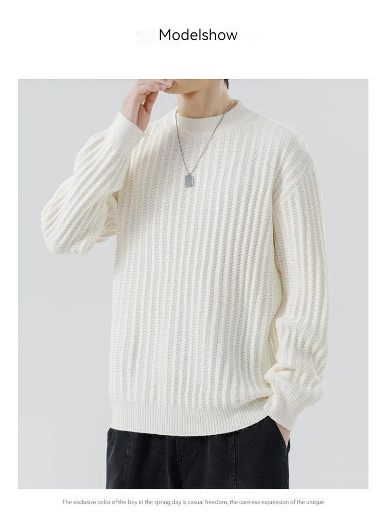 Men's round neck sweater in dark gray with long sleeves and loose fit