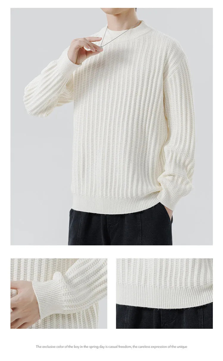 Men's round neck sweater in dark gray with long sleeves and loose fit